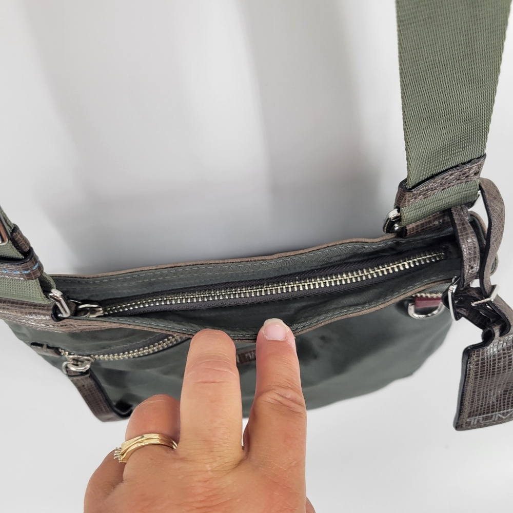 TUMI Green Crossbody Travel Bag - Picture 3 of 9